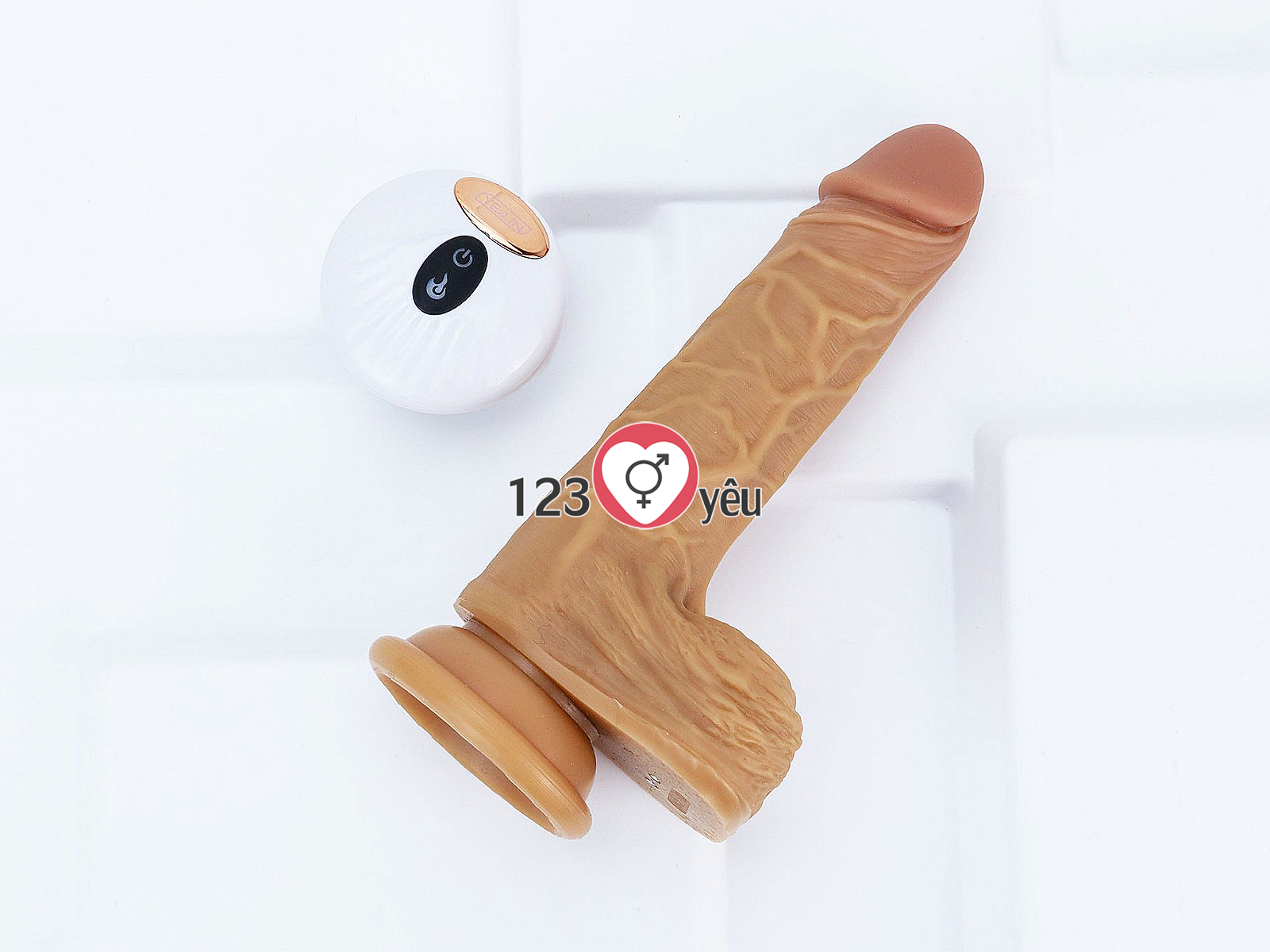 Dương vật giả có dây đeo pin sạc điều khiển từ xa