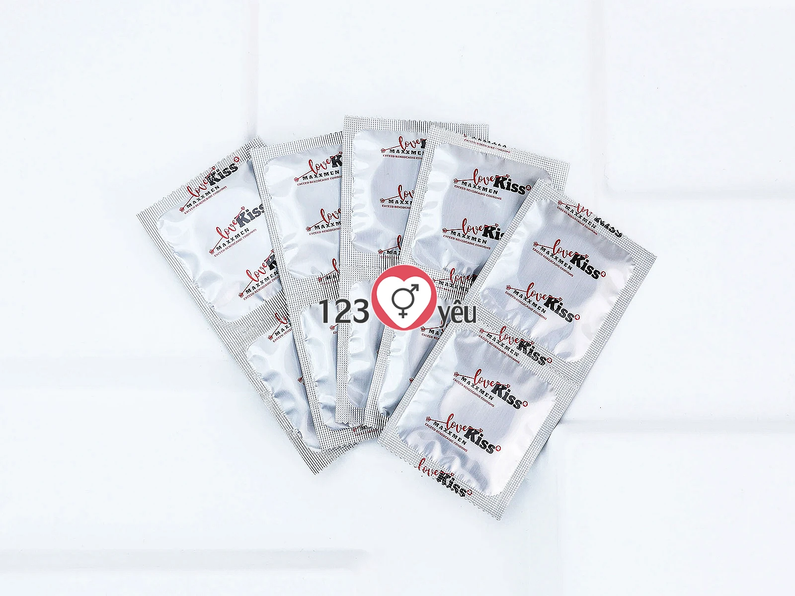 Bao cao su LOVE KISS Vanilla Flavor siêu mỏng hương vani ngọt ngào