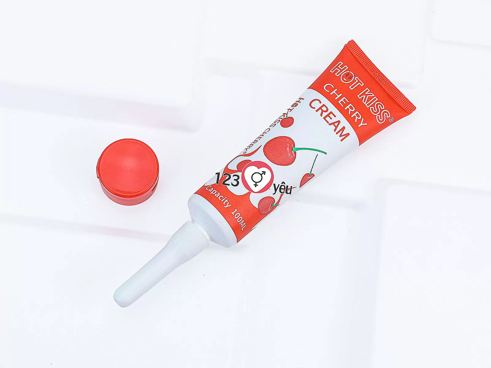 Gel bôi trơn hương Cherry Love Kiss 100ML