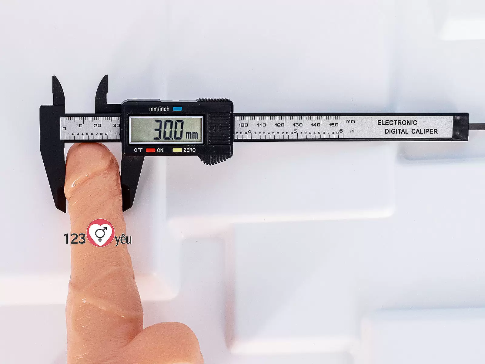 Dương vật giả có đế giá siêu rẻ J.B Korean