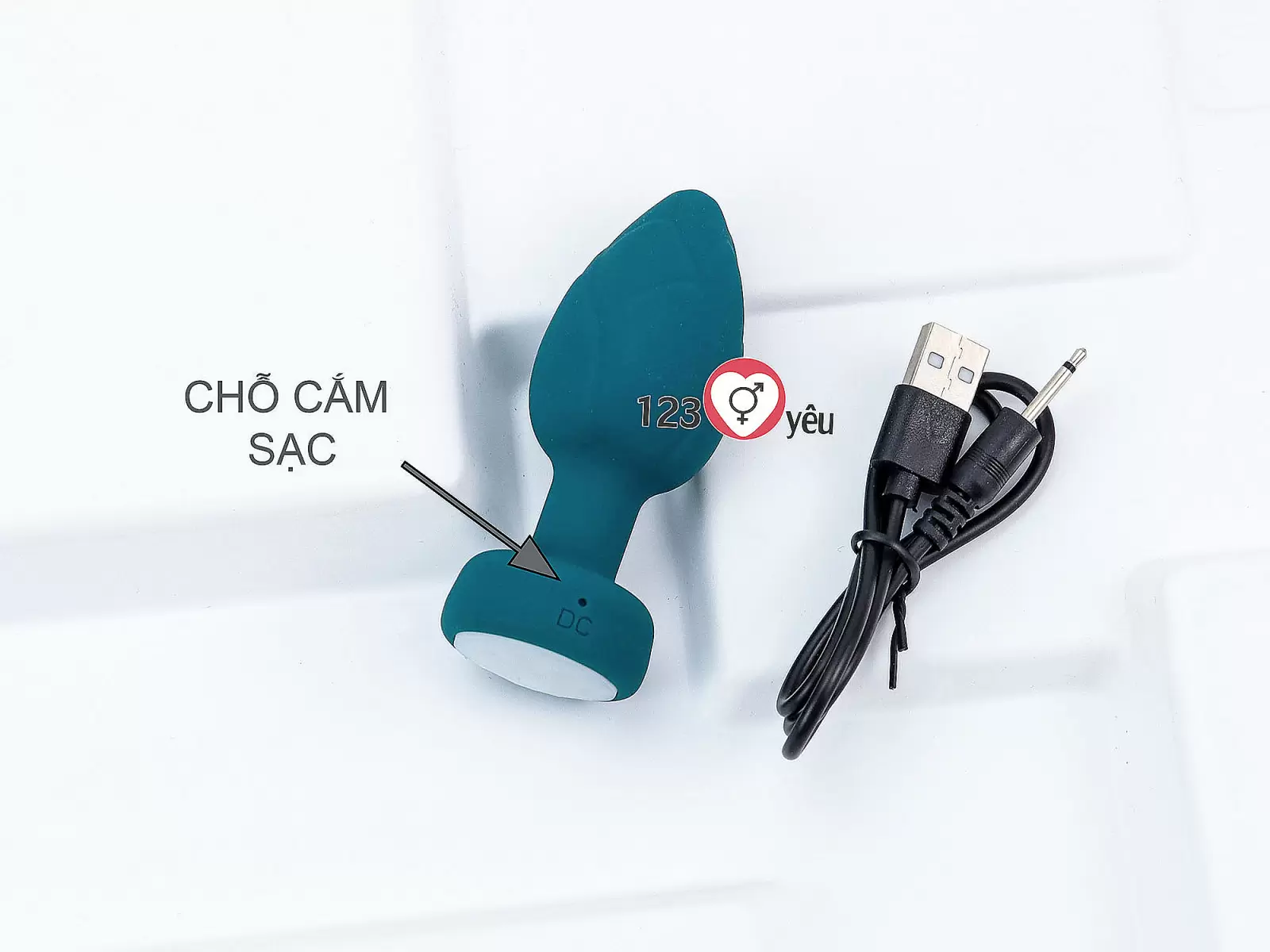 Dụng cụ kích hậu môn rung phát sáng kèm điều khiển từ xa