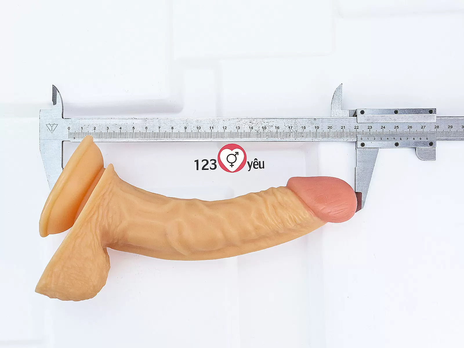 Dương vật giả có đế Lovetoy Real Extreme 8.5inch rung kèm điều khiển