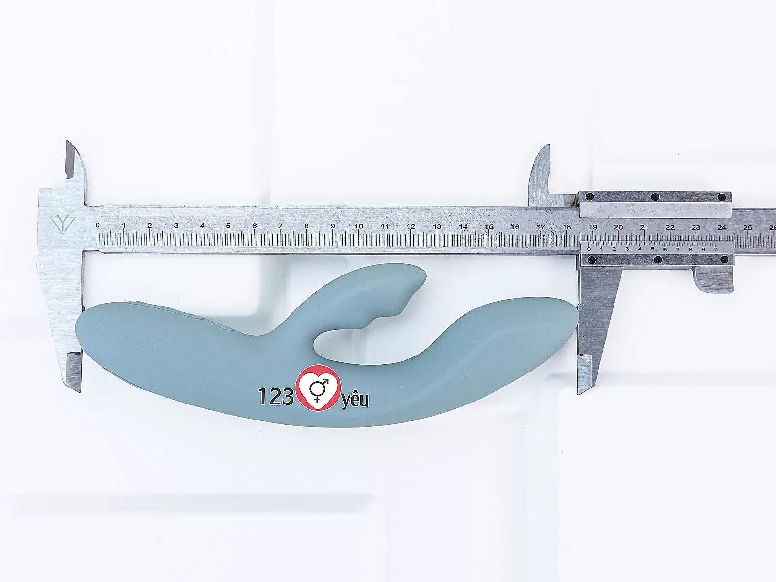 Dương vật giả đa năng rung phát nhiệt Svakom Chika