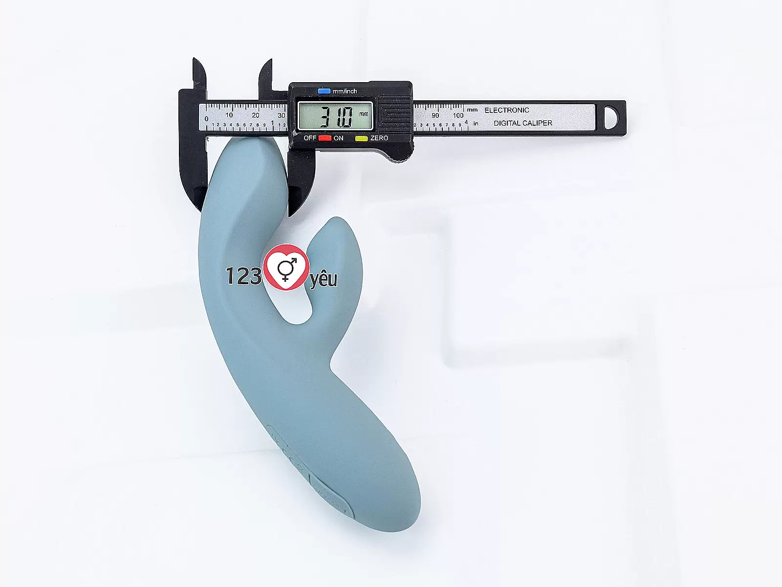 Dương vật giả đa năng rung phát nhiệt Svakom Chika