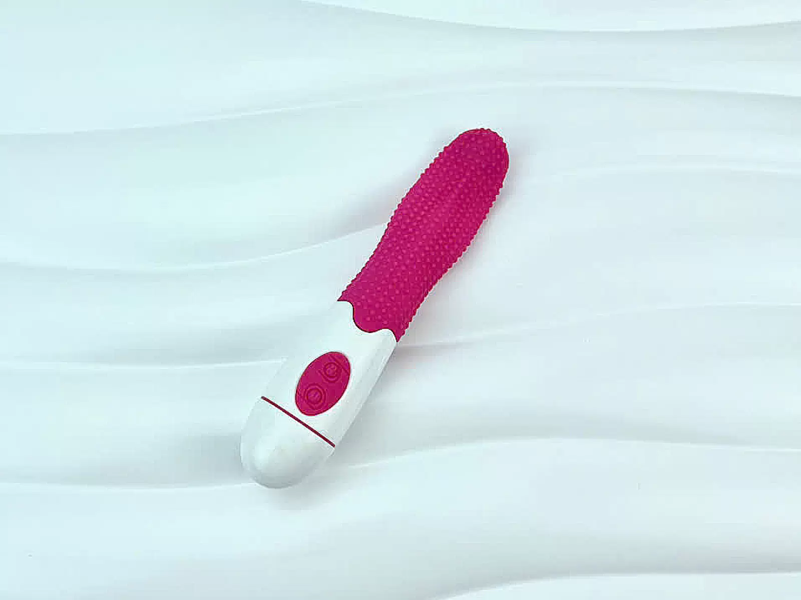 Thanh L&yacute; - Lưỡi Female kh&ocirc;ng c&ograve;n chức năng rung
