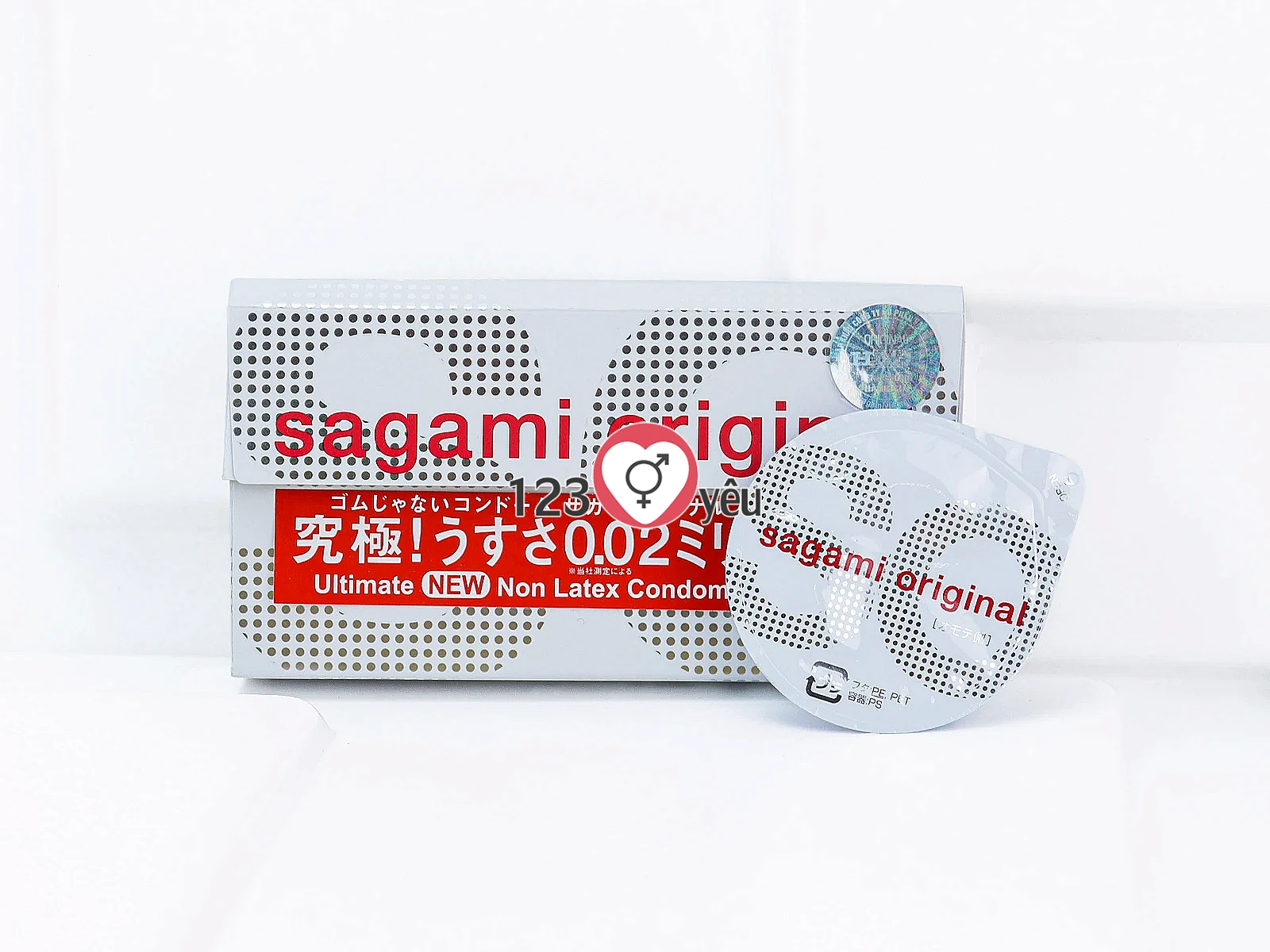 Bao Cao Su Sagami Original 0.02 Non-Latex siêu mỏng mang đến cảm giác chân thật