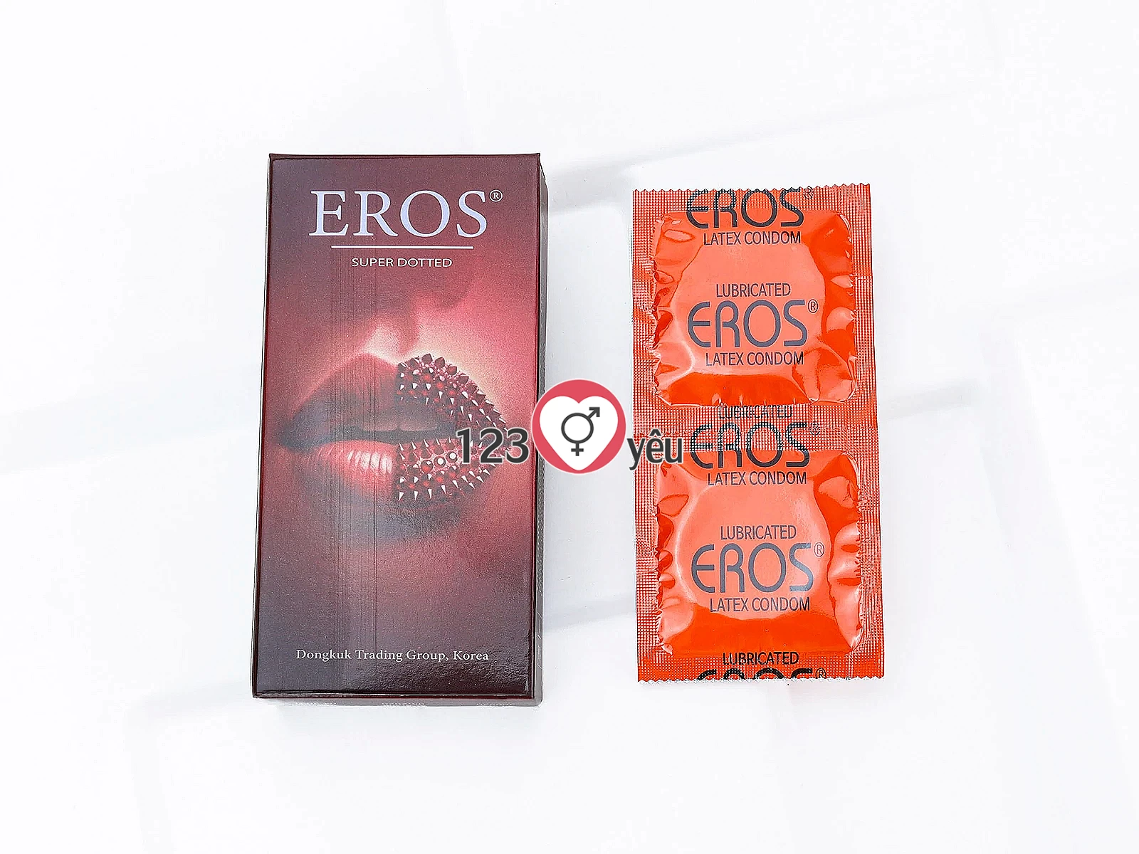 Bao cao su EROS Super Dotted tăng khoái cảm với thiết kế gai nổi độc đáo