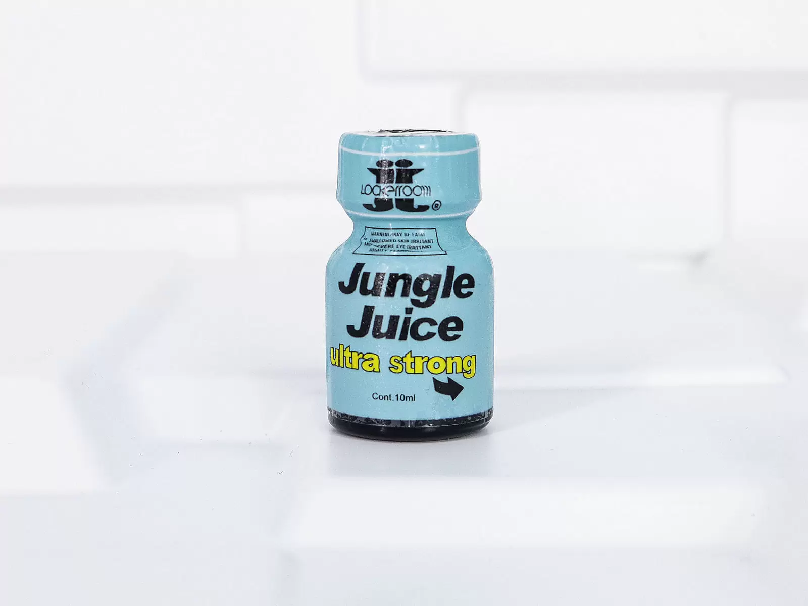 Chai hít Jungle Juice Ultra Strong 10ml tăng cảm giác hưng phấn