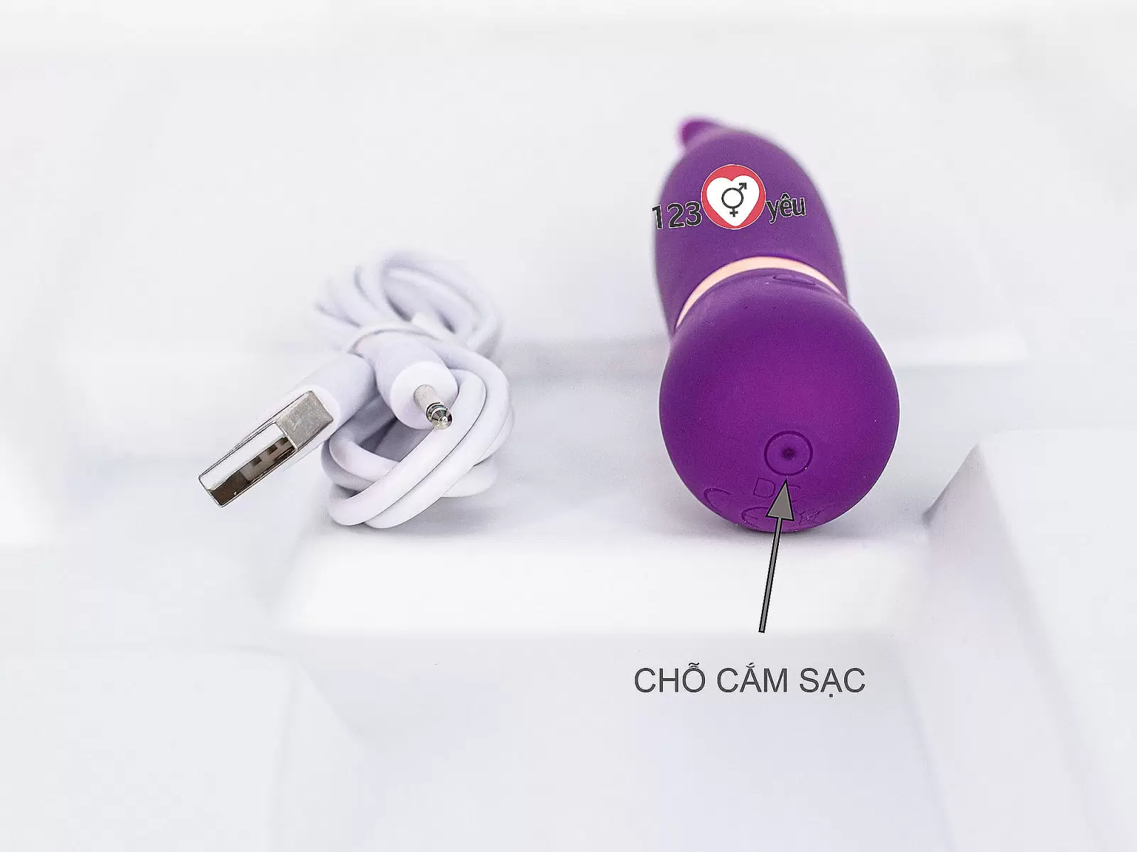 Máy mát xa điểm G lưỡi rung nhiều chế độ nhỏ gọn pin sạc