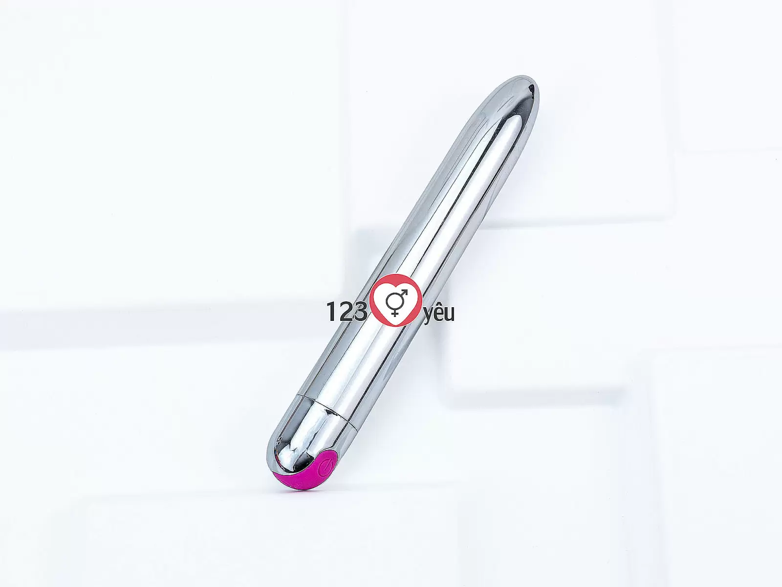 Trứng massage rung Inox – cảm giác mát lạnh kích thích mạnh mẽ