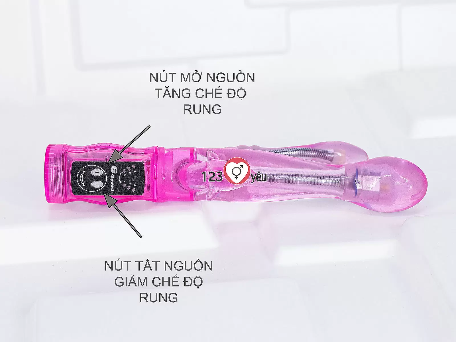 Dương vật giả đa năng Intimate Tease rung kích thích với 3 nhánh