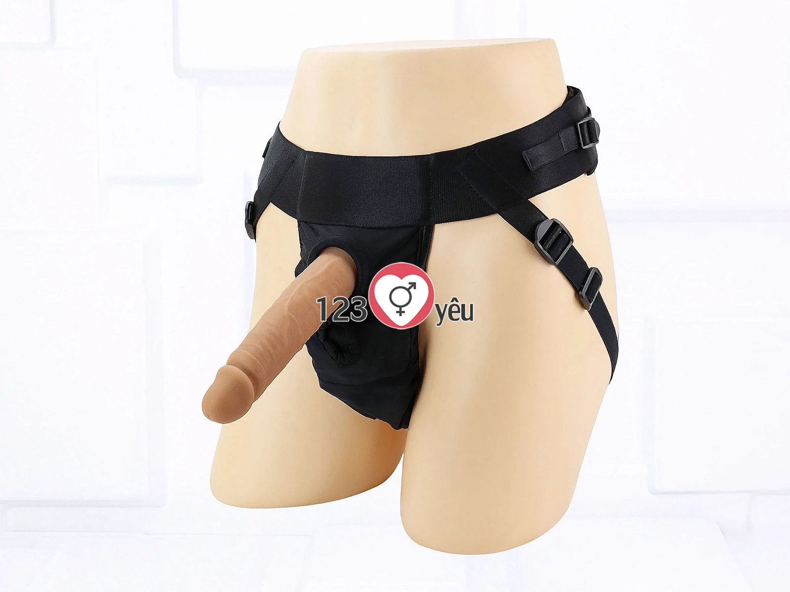 Quần dây đeo gắn 2 dương vật giả tùy ý