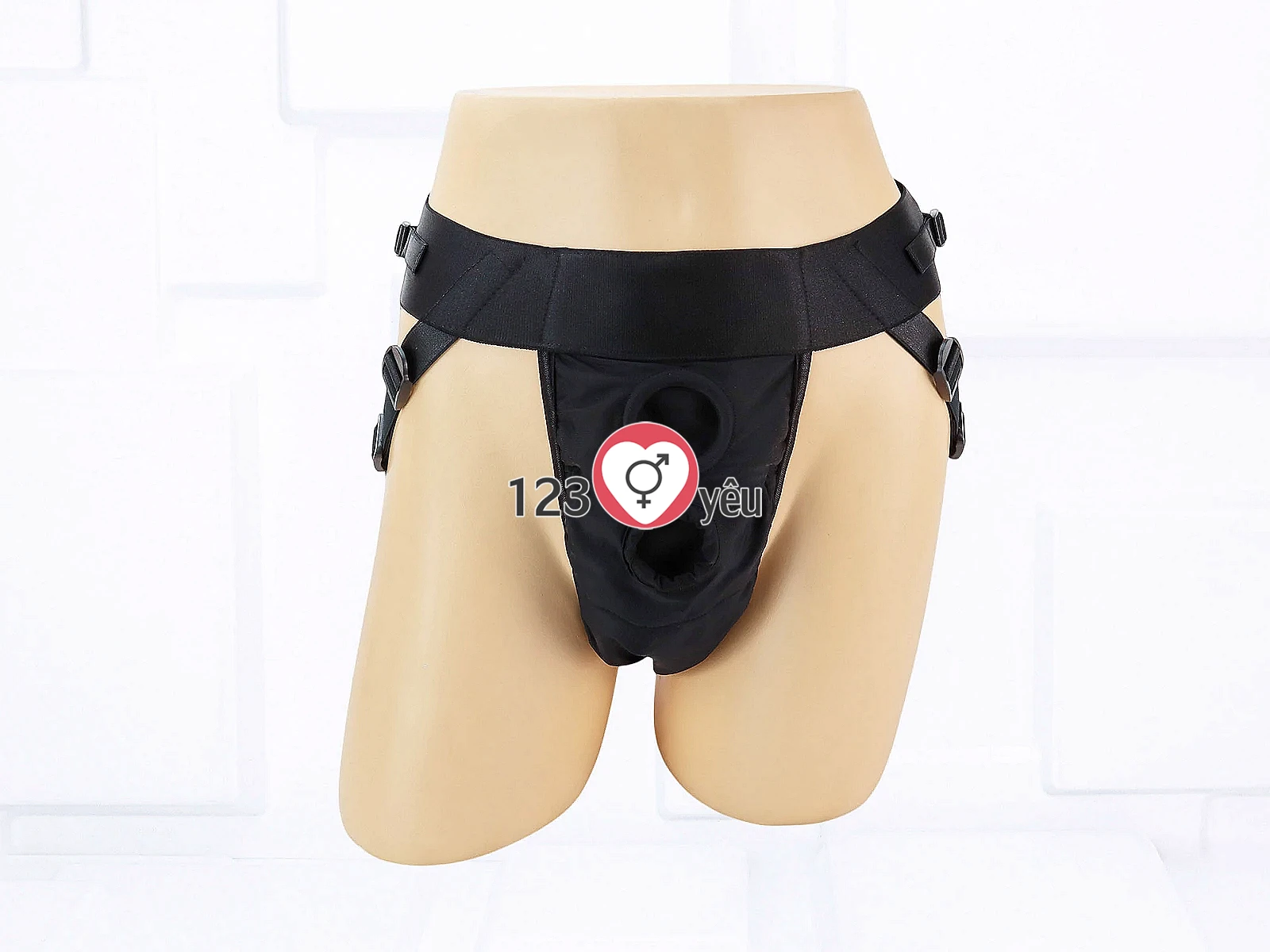 Quần dây đeo gắn 2 dương vật giả tùy ý