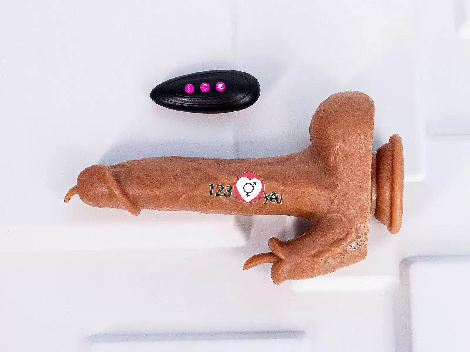 Dương vật giả có đế Dildo đầu và nhánh lưỡi liếm kèm điều khiển từ xa