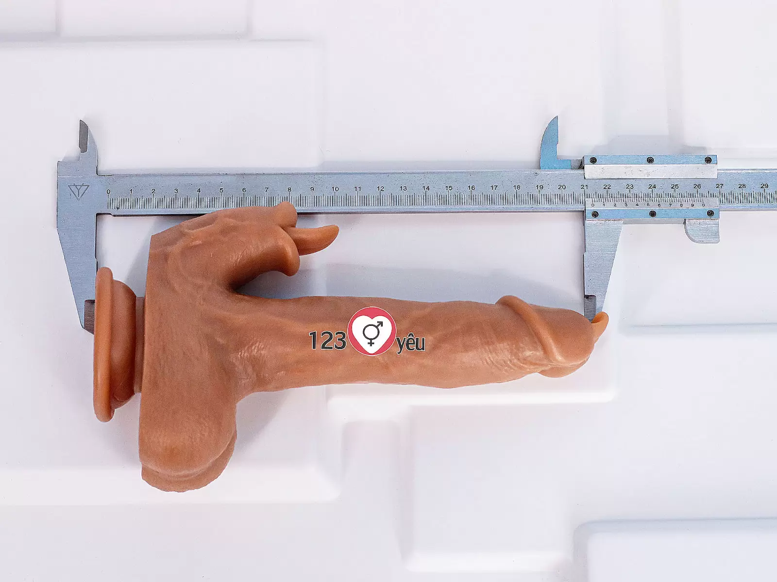 Dương vật giả có đế Dildo đầu và nhánh lưỡi liếm kèm điều khiển từ xa