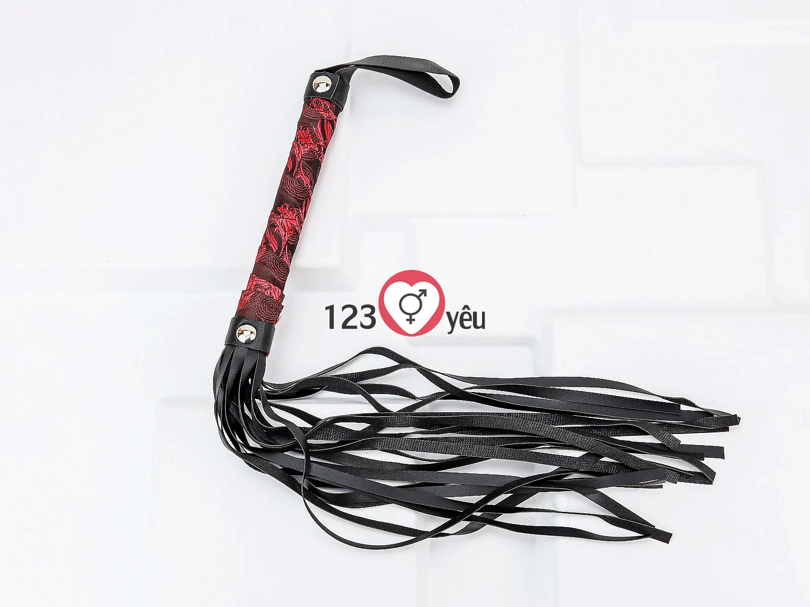 Đồ chơi bạo dâm roi da Luxury Fetish 3 màu