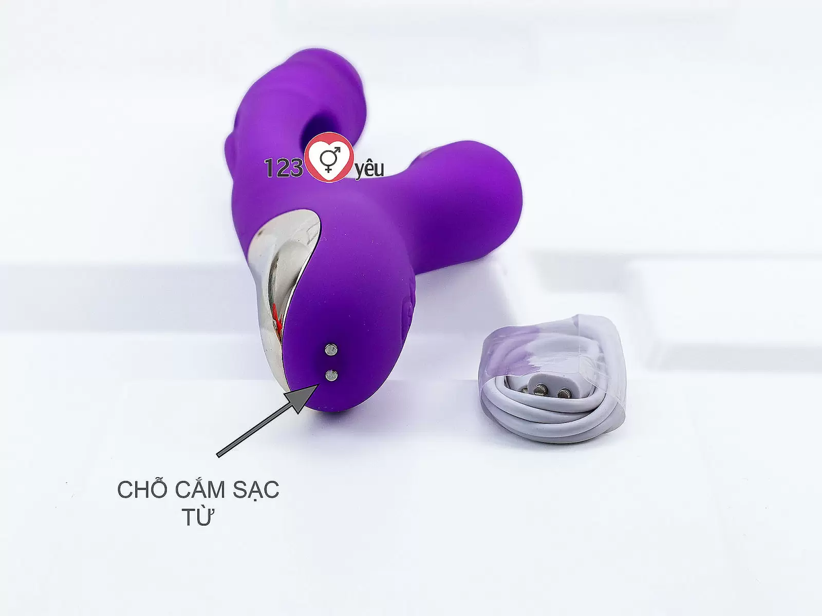 Máy massage lưỡi liếm đa năng có nhánh pin sạc