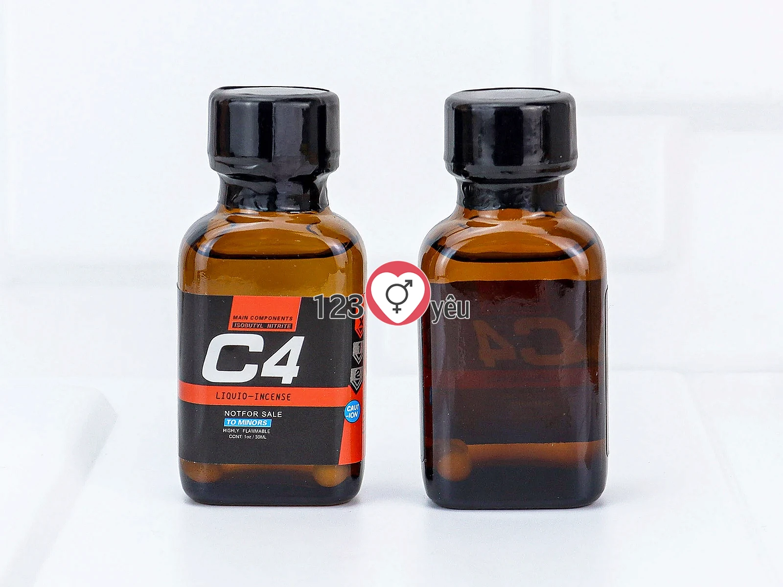 Chai hít C4 Liquid Incense Red 30ml tăng cảm giác khoái cảm