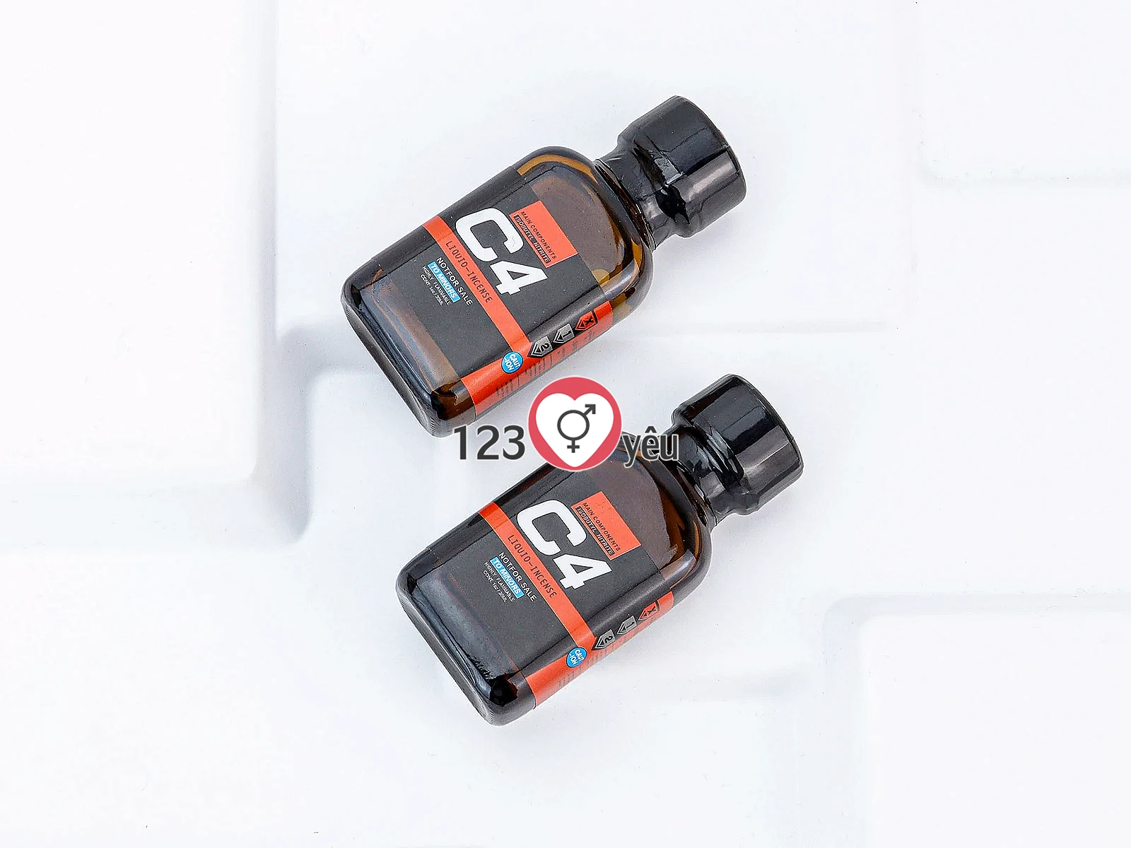 Chai hít C4 Liquid Incense Red 30ml tăng cảm giác khoái cảm