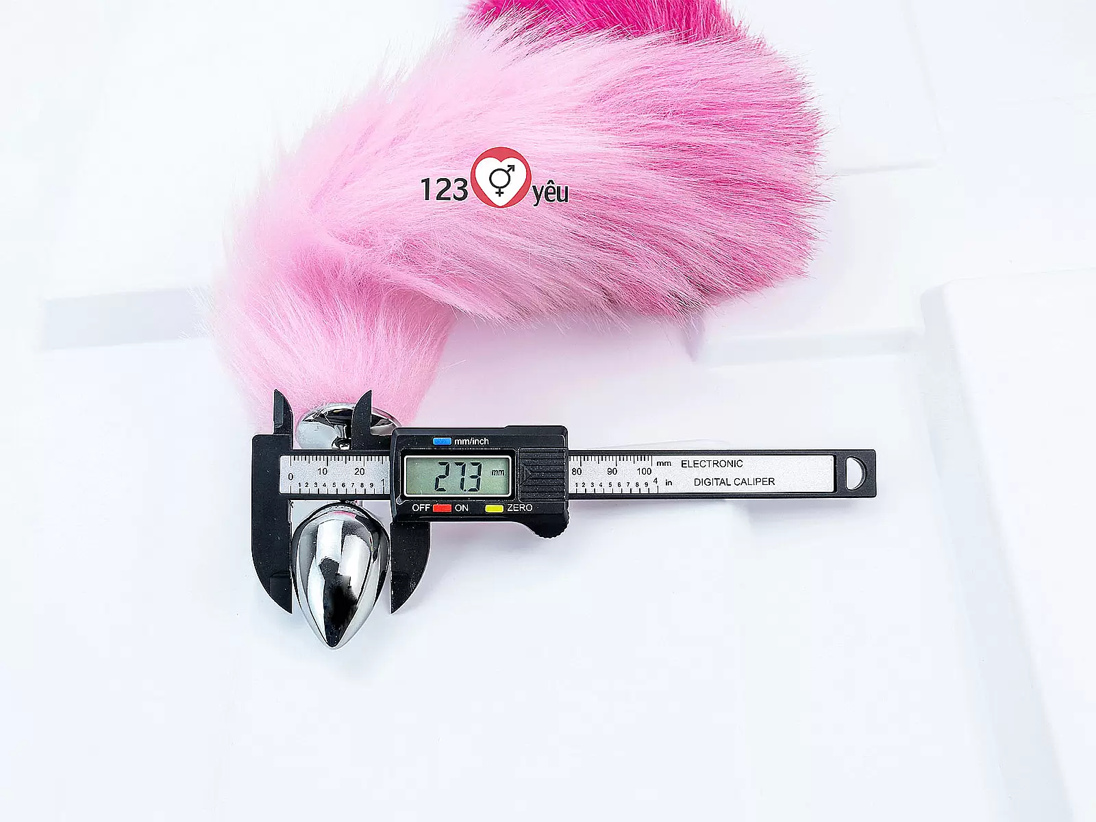 Dụng cụ kích thích hậu môn inox đuôi chồn hồng