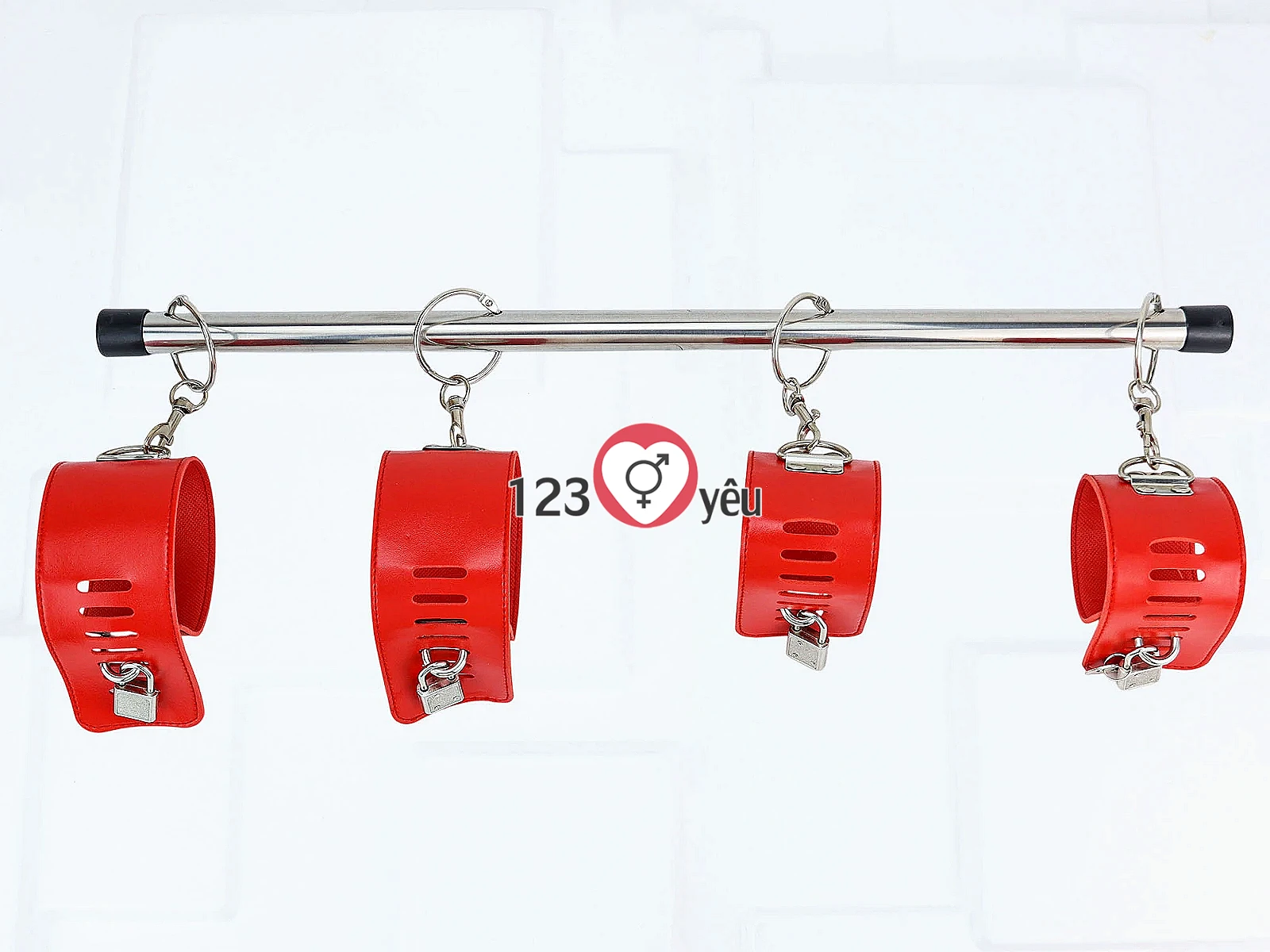 Bondage còng tay chân phụ kiện nhập vai tăng thêm sự mới lạ cho các cặp đôi