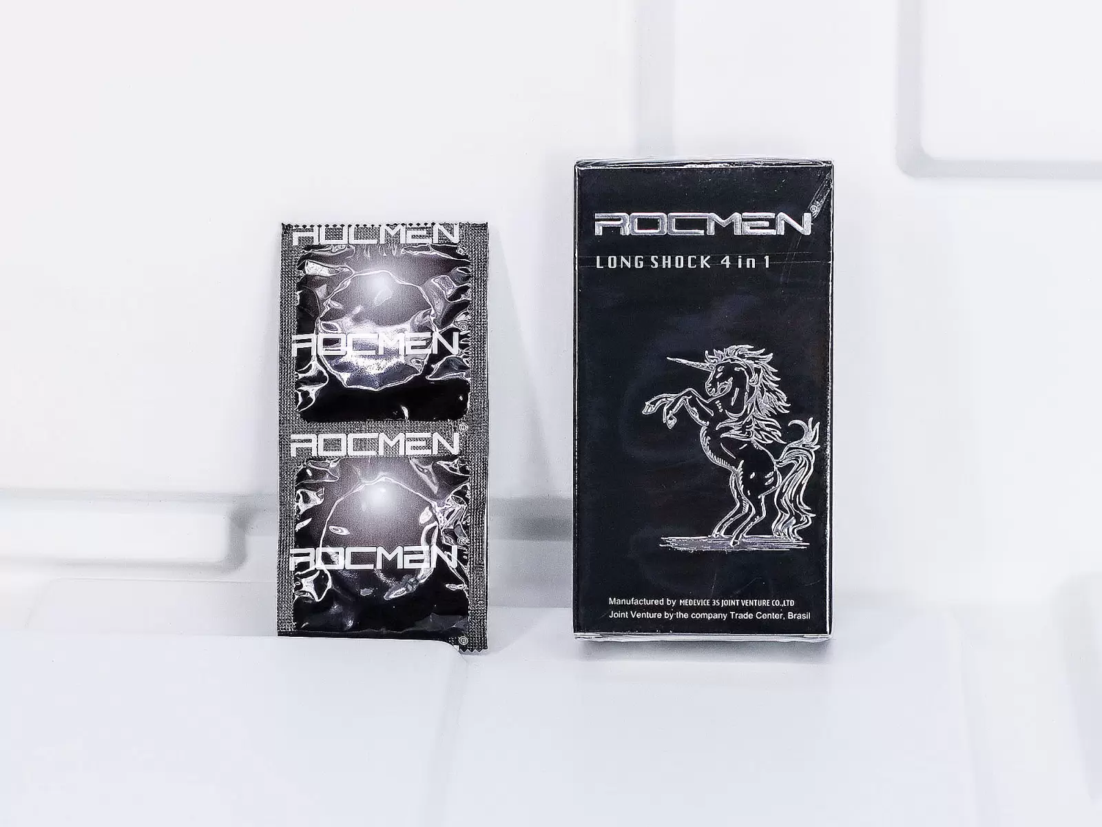 Bao cao su ROCMEN Long Shock 4 in 1