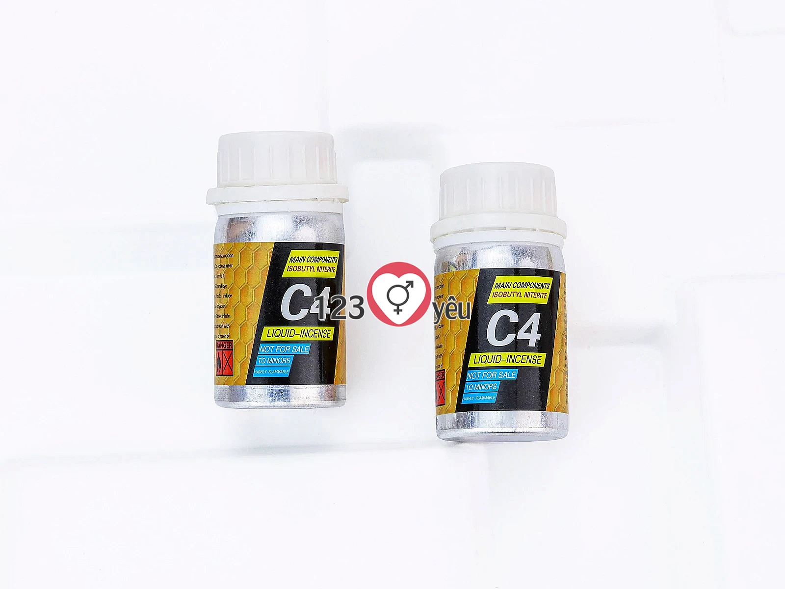 Chai hít khô C4 Liquid Incense tăng cảm giác hưng phấn giúp cơ thể thư giãn tối đa